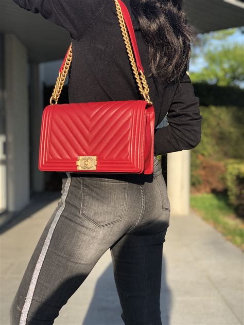 chanel boy bag red medium